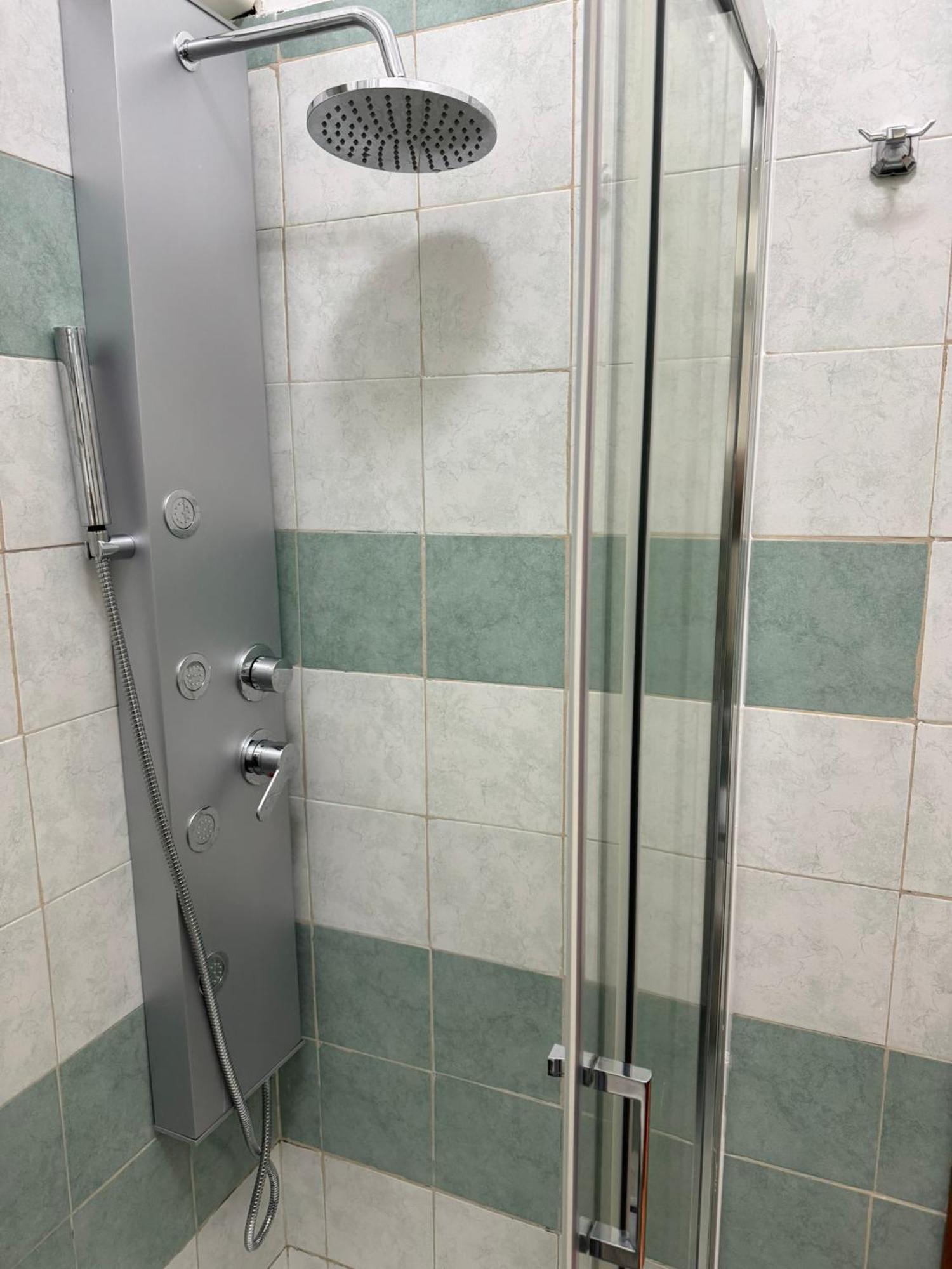Appartement Fatata Near Metro Jonio
