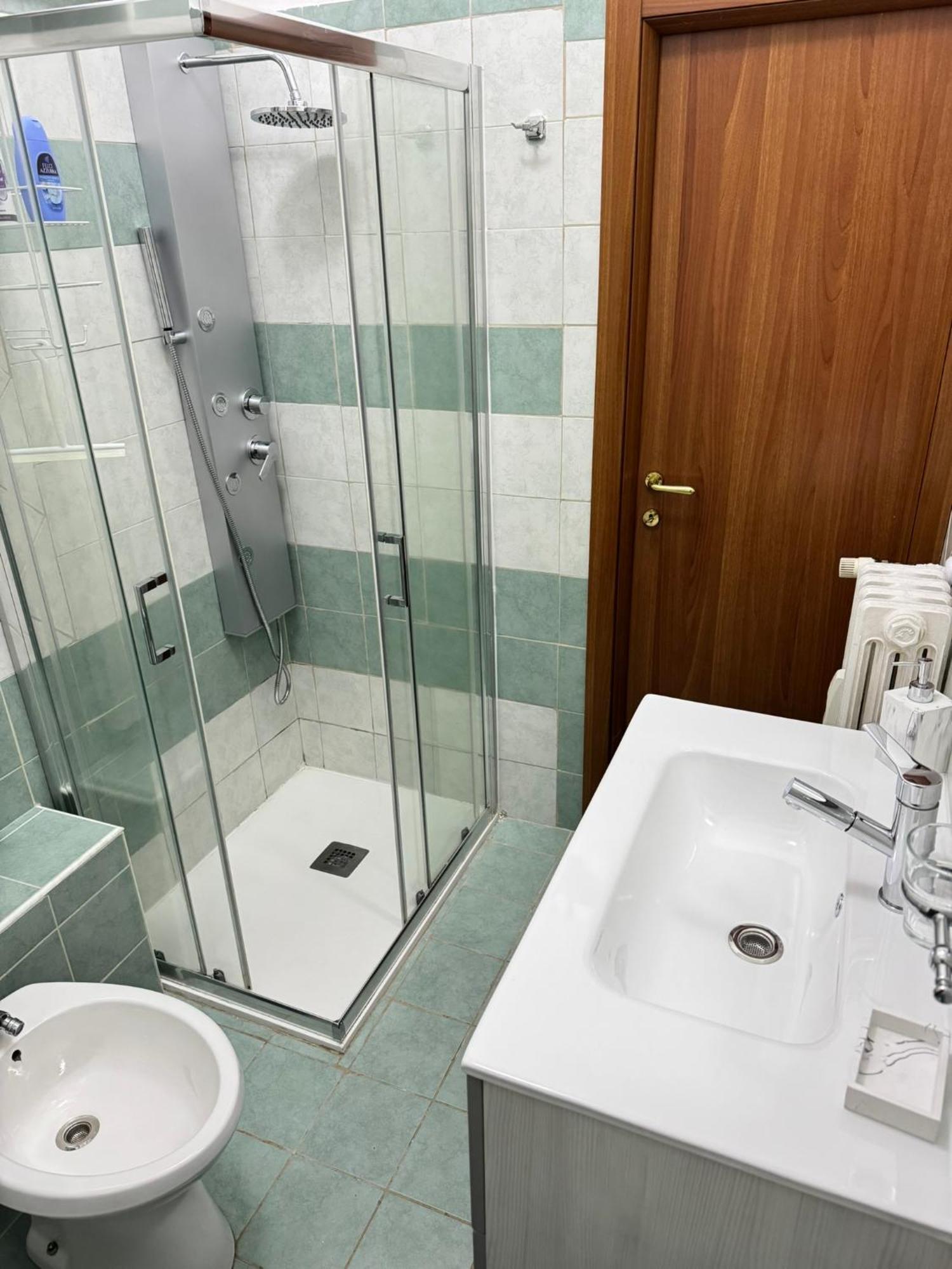 Appartement Fatata Near Metro Jonio